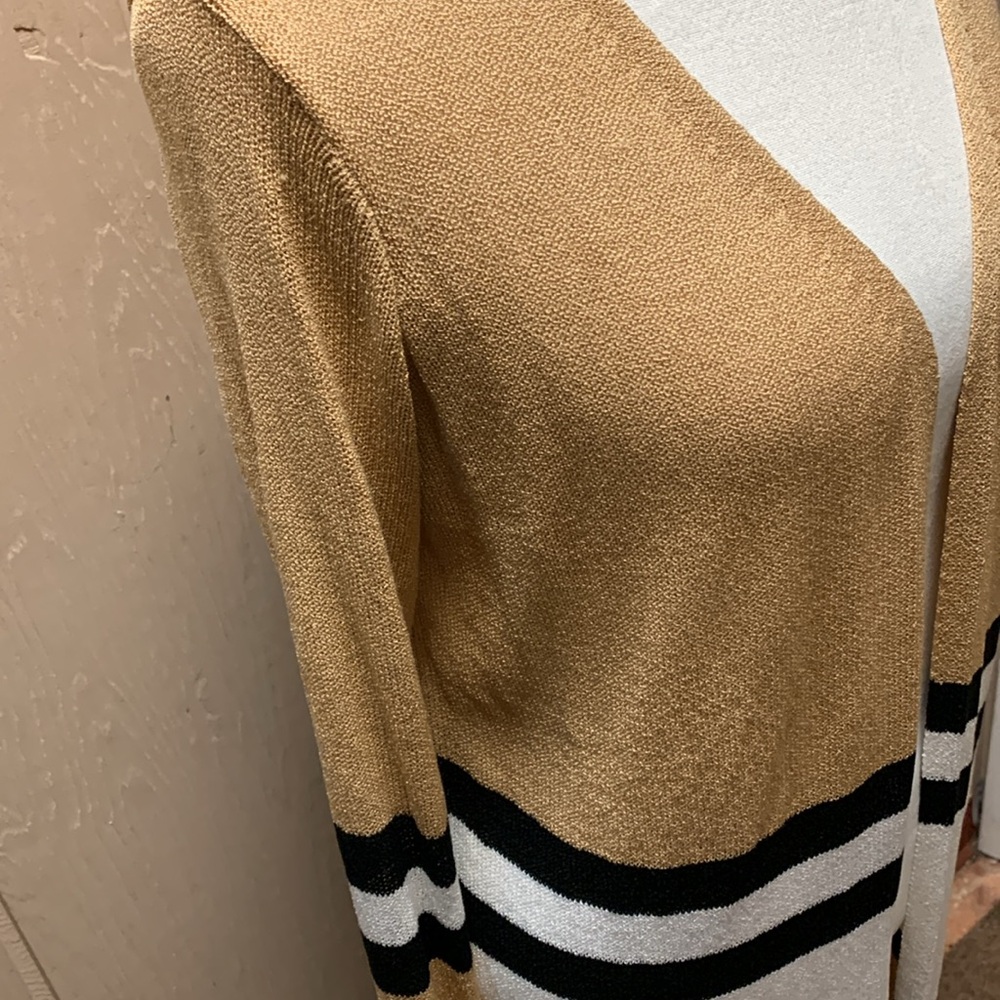 Doe & Rae Cardigan - Picture 4 of 9